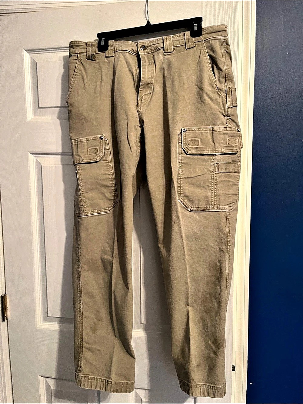 Duluth Trading Co. Flexpedition. Cargo Pants Beige Waist 38 x 32